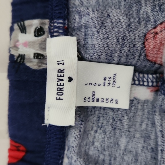 Forever 21 Cat Christmas Print Pajamas - Picture 5 of 5